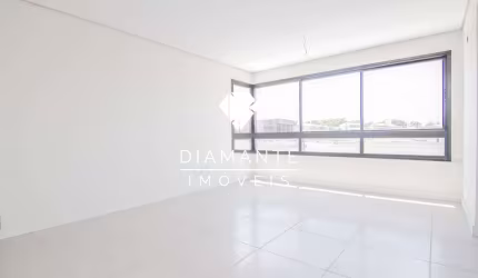 Apartamento com 2 quartos à venda na Avenida Eduardo Prado, Cavalhada, Porto Alegre por R$ 338.000