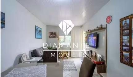 Casa com 2 quartos à venda na Rua Carlos Maximiliano Fayet, Hípica, Porto Alegre por R$ 330.000