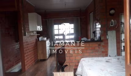 Casa com 3 quartos à venda na Rua Germano Bonow Filho, Hípica, Porto Alegre por R$ 236.000