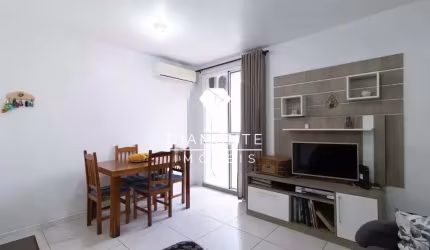 Apartamento com 3 quartos à venda na Rua Doutor Campos Velho, Cristal, Porto Alegre por R$ 329.000