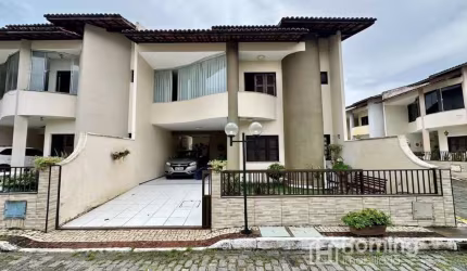 Casa em condomínio com 4 quartos no bairro Sapiranga - Fortaleza