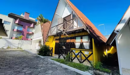 Chale 3 quartos suite 1 vaga Costa Azul Matinhos