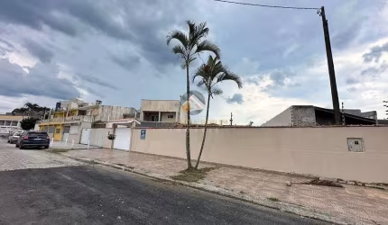 Sobrado 3 suítes 4 vagas Praia Grande Matinhos