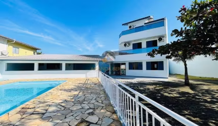 Triplex mensal 6 quartos piscina Monções Matinhos