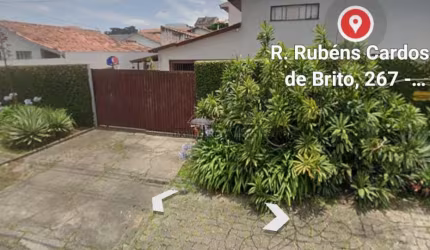 Casa com 3 quartos à venda na Rua Rubens Cardoso de Brito, 267, Guabirotuba, Curitiba por R$ 1.999.000