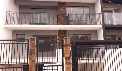Casa com 3 quartos à venda na Rua Uriel dos Reis Prestes, 274, Vila Bancária, Campo Largo por R$ 860.000
