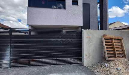Casa à venda na Rua Hermínio Cardoso, 30, Tingui, Curitiba por R$ 849.000