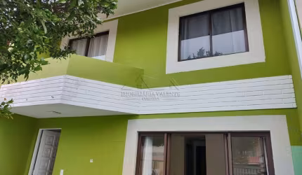 Casa com 3 quartos à venda na Rua Desembargador Antônio de Paula, 2567, Boqueirão, Curitiba por R$ 449.900