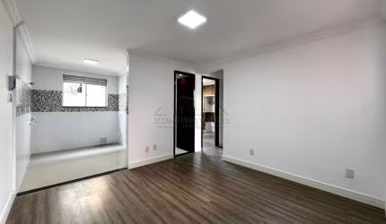 Apartamento com 2 quartos à venda na Avenida Pero Vaz de Caminha, Tatuquara, Curitiba por R$ 189.900