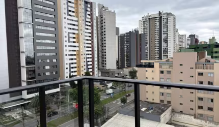 Kitnet / Stúdio à venda na Rua Bento Viana, Água Verde, Curitiba por R$ 335.000