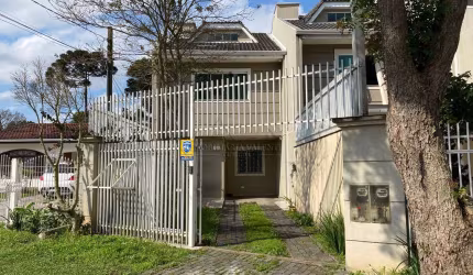 Casa com 3 quartos à venda na Rua Arthur Manoel Iwersen, Boqueirão, Curitiba por R$ 689.900
