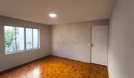 Apartamento com 2 quartos à venda na Rua Ayrton Greiffo, Campo Comprido, Curitiba por R$ 245.000