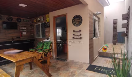 Casa com 4 quartos à venda na Rua Leon Tolstoi, 375, Lindóia, Curitiba, 110 m2 por R$ 280.000