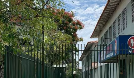 Apartamento com 3 quartos à venda na Rua das Carmelitas, 1869, Boqueirão, Curitiba por R$ 255.000