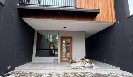 Casa com 3 dormitórios à venda, 177 m² por R$ 1.048.000,00 - Bom Retiro - Joinville/SC