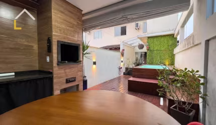 Casa com 2 dormitórios à venda, 62 m² por R$ 430.000,00 - Vila Nova - Joinville/SC