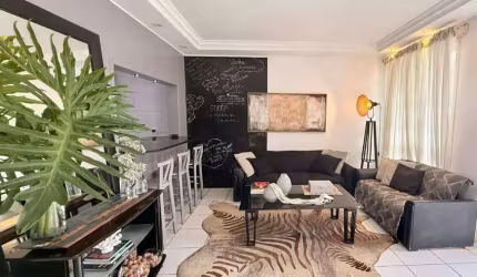 Casa de 209 m² com 3 Dormitórios, Suíte e Área de Lazer