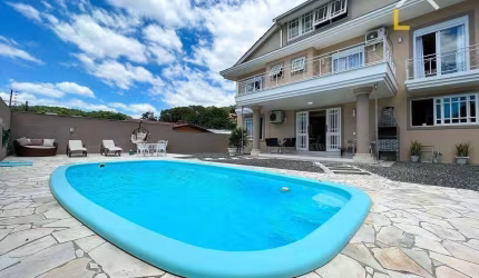 Casa com 4 dormitórios à venda, 284 m² por R$ 2.500.000,00 - Glória - Joinville/SC