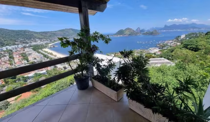 Asset imóveis vende Casa em Condomínio, com 4 suítes, 300 m², por R$ 2.500.000 - São Francisco - Niterói/RJ