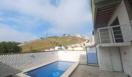 Asset Imóveis vende casa triplex em condomínio com 4 dormitórios, 320 m² por R$ 600.000 - Arsenal - São Gonçalo/RJ