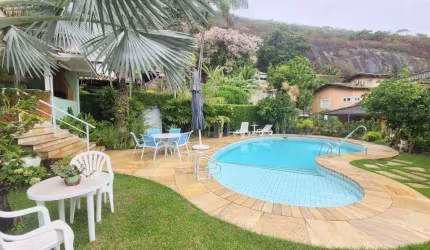 Asset Imóveis vende casa duplex Alto Padrão em Itacoatiara, com 5 quartos (2suítes sendo 1 master), 580m², por R$ 2.800.000