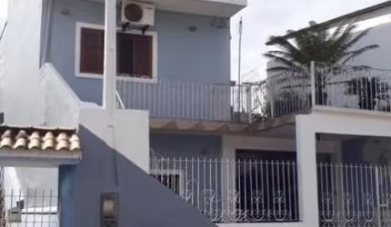 Sobrado para Venda em Caraguatatuba, Jardim Jaqueira, 4 dormitórios, 2 banheiros, 2 vagas