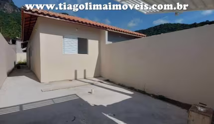 Casa para Venda em Caraguatatuba, Jaraguazinho, 2 dormitórios, 1 suíte, 2 banheiros, 1 vaga