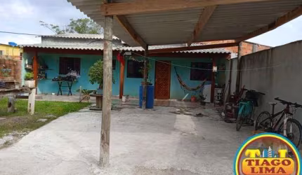 Casa para Venda em Caraguatatuba, Jardim das Palmeiras, 1 dormitório, 1 banheiro, 6 vagas