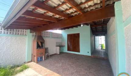 Casa para Venda em Caraguatatuba, Tarumãs, 2 dormitórios, 2 banheiros, 2 vagas