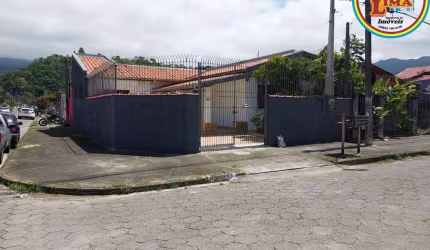 Casa para Venda em Caraguatatuba, Caputera, 2 dormitórios, 2 banheiros, 2 vagas