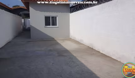 Casa para Venda em Caraguatatuba, Balneário dos Golfinhos, 2 dormitórios, 1 suíte, 2 banheiros, 4 vagas