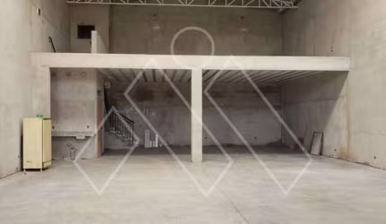 Galpão 290m2 com mesanino locação - Av São João
