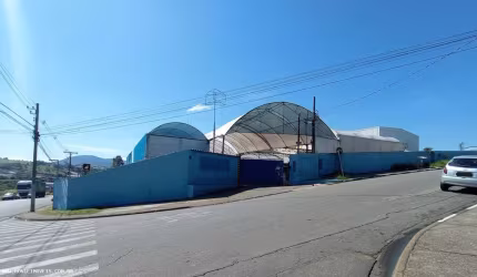 Galpão para Locação em Bragança Paulista, Bairro do Uberaba, 6 banheiros