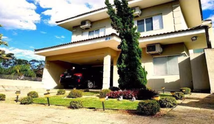 Maravilhosa Casa Mobiliada em Condomínio fechado, Taubaté-SP.