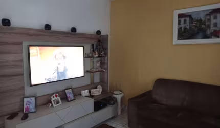Excelente casa para venda em Taubaté.