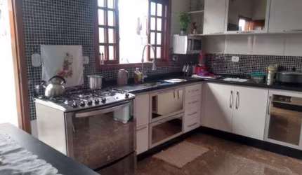 Vende-se casa na vila Olímpia, Taubaté-SP.