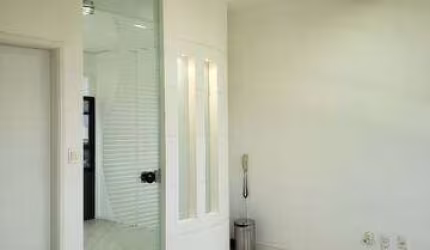 Vende-se linda sala comercial com excelente localização!