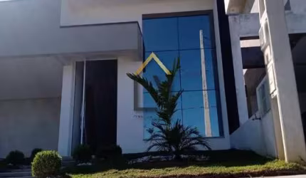 Casa no Condomínio Residencial Jade