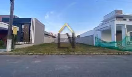 Terreno no Condomínio Araucárias