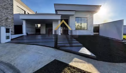 Casa no Condomínio Terrazo Itália - Estilo Neoclássico, Nova e Sustentável