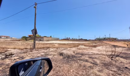 Terreno a 3 quarteirões da delegacia e supermercado pinheiros