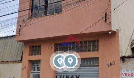 Casa Inteira: salão no terreo + casa de 3 dormitórios no piso superior