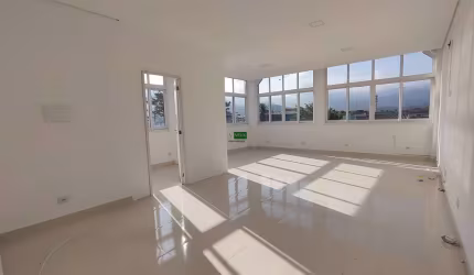 Excelente sala comercial para locação Indaiá, Caraguatatuba-Sp Sala ampla de 47 m²