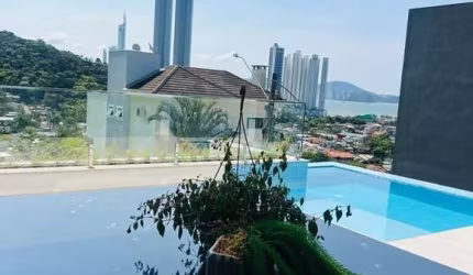 Casa com linda Vista Mar