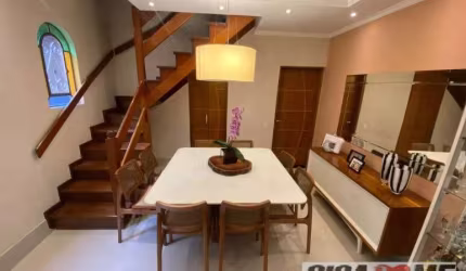 Casa na Vila Ipojuca com 219m² venda R$1.750.000,00.