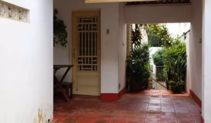 Casa Comercial a Venda em Marília