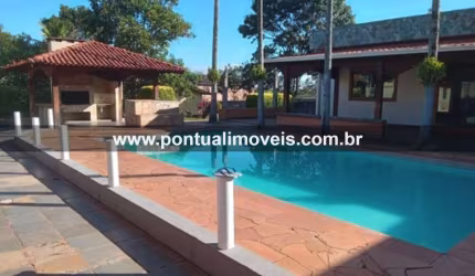 Excelente Chácara a Venda em Marília