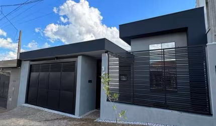 Imóvel à venda: Casa de 3 quartos e 1 suíte no Jardim Florença, Marília-SP, com 199,00m² de área!  #casaparavenda #MaríliaSP #JardimFlorença