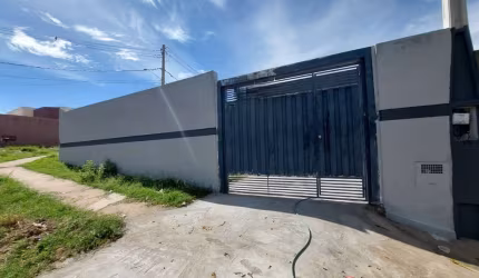 Imperdível: Casa à venda em Marília-SP, no Parque das Vivendas, com 2 quartos, 1 suíte, 1 sala e 4 vagas de garagem!