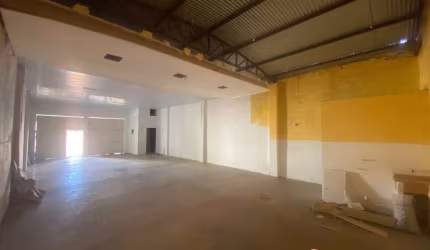 Barracão Comercial para Locação em Marília-SP, Bairro Professor Antônio da Silva Penteado - 1 Banheiro, 150,00m² de Área